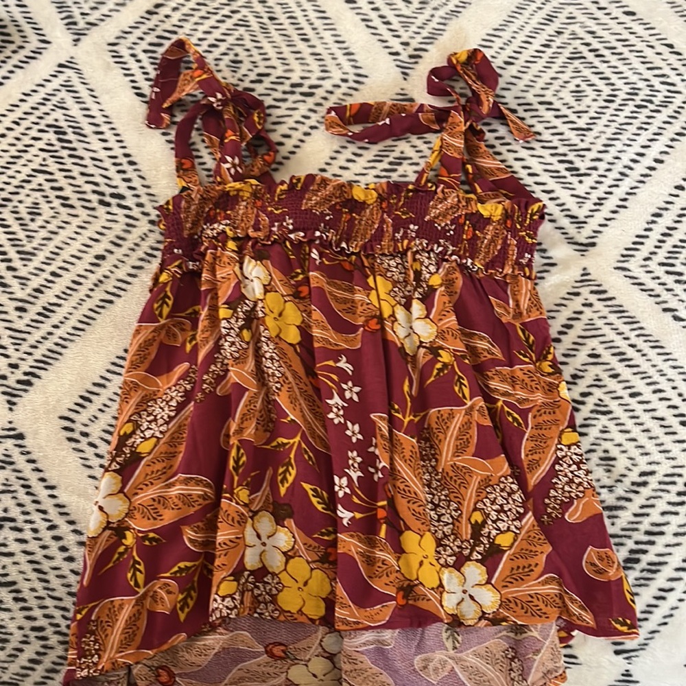 Nice Top Bundle - Picture 6 of 7